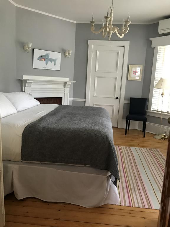 Crocker House Inn Vineyard Haven Exterior foto